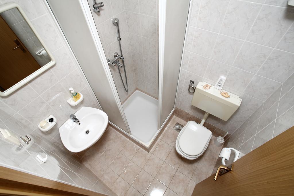 Apartments In Beautiful Split Podstrana Room photo